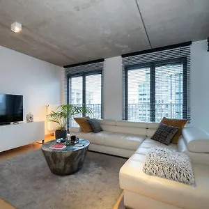 https://london-993-loft-402.hotelsantwerp.net