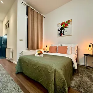https://luxury-suites-centrum.hotelsantwerp.net